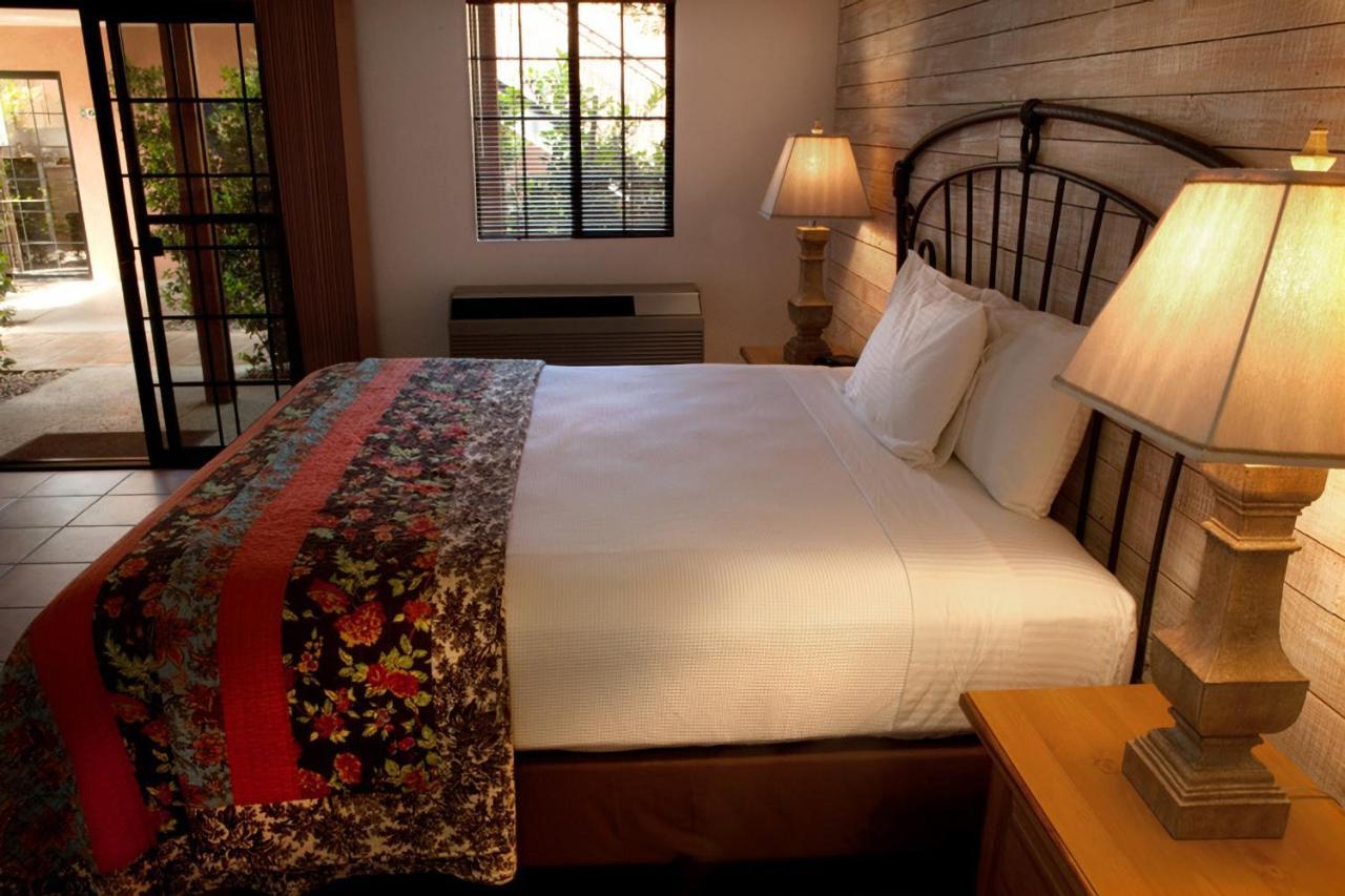 California Hotel 3*